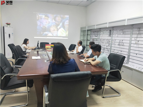 Milanosport
自动化设备员工学习现场