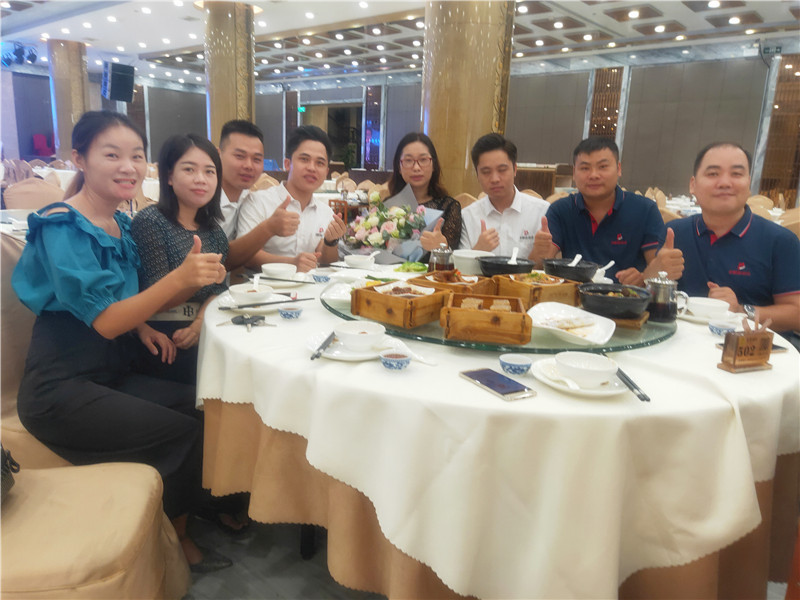 Milanosport
铁丝成型机成员与您来个别样的生日聚会