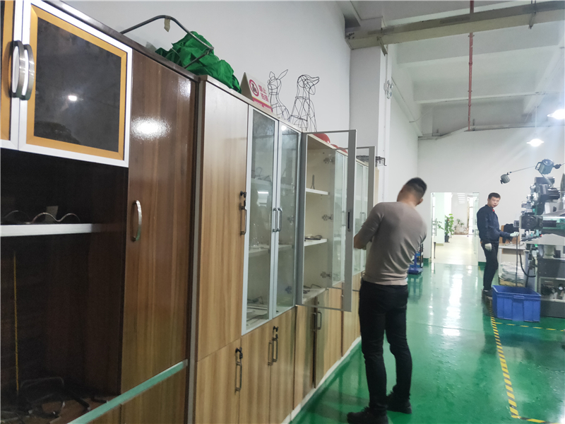 Milanosport
员工整理5S现场